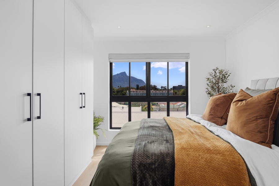 2 Bedroom Property for Sale in Wynberg Upper Western Cape